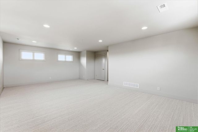 25016 Emile Circle, Waterloo, NE 68069
