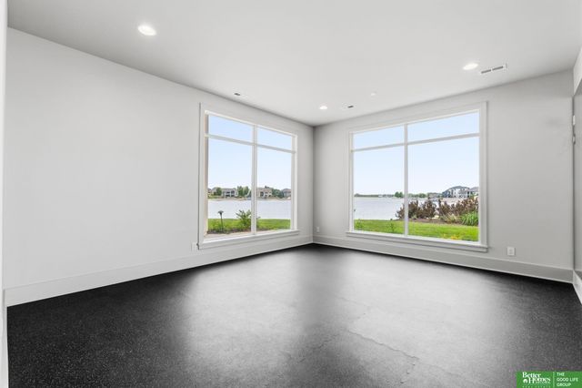 25016 Emile Circle, Waterloo, NE 68069