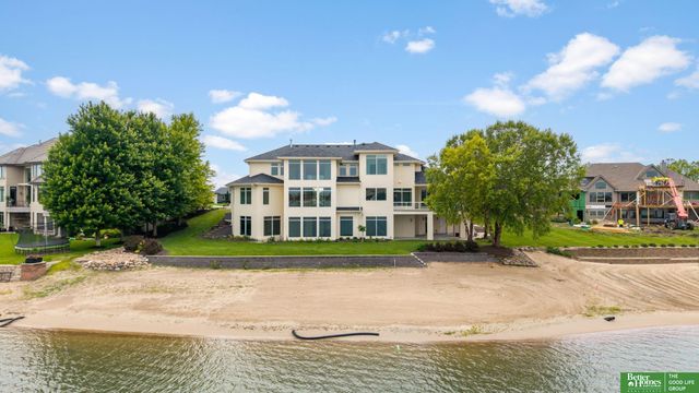 25016 Emile Circle, Waterloo, NE 68069