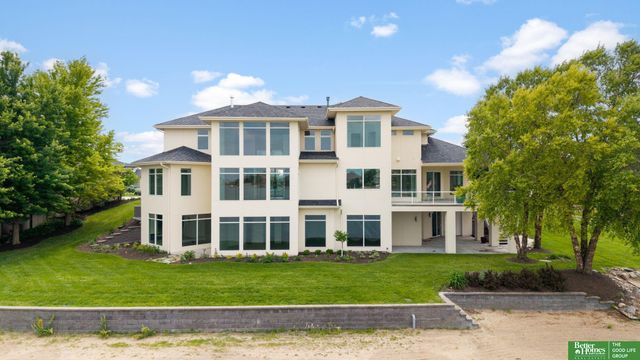 25016 Emile Circle, Waterloo, NE 68069