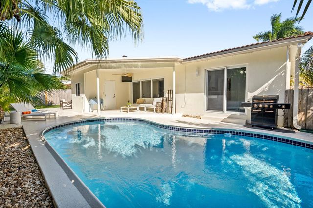 3431 NE 18th Avenue, Oakland Park, FL 33306