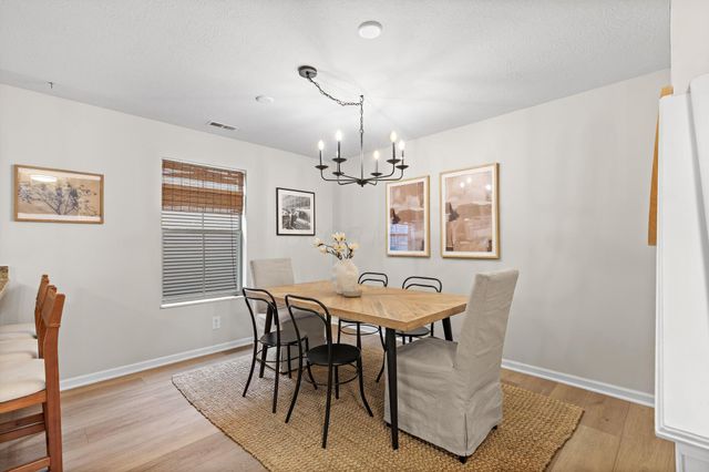 26 Victorian Gate Way, Columbus, OH 43215