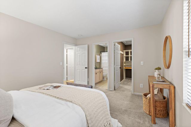 26 Victorian Gate Way, Columbus, OH 43215