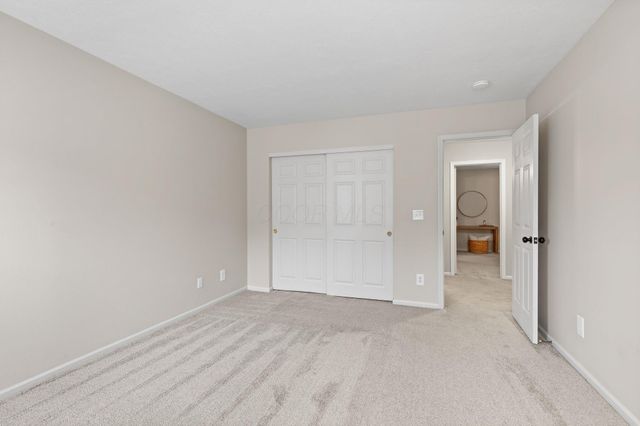 26 Victorian Gate Way, Columbus, OH 43215