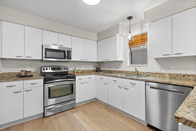 26 Victorian Gate Way, Columbus, OH 43215