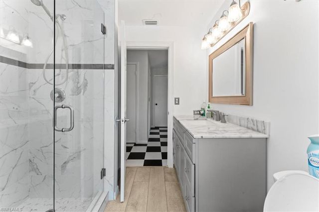 4419 Lakewood BLVD, Naples, FL 34112