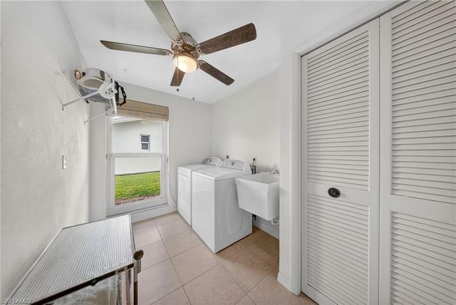 4419 Lakewood BLVD, Naples, FL 34112