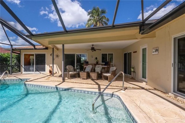 4419 Lakewood BLVD, Naples, FL 34112