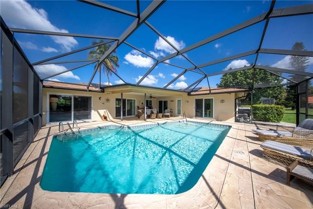 4419 Lakewood BLVD, Naples, FL 34112