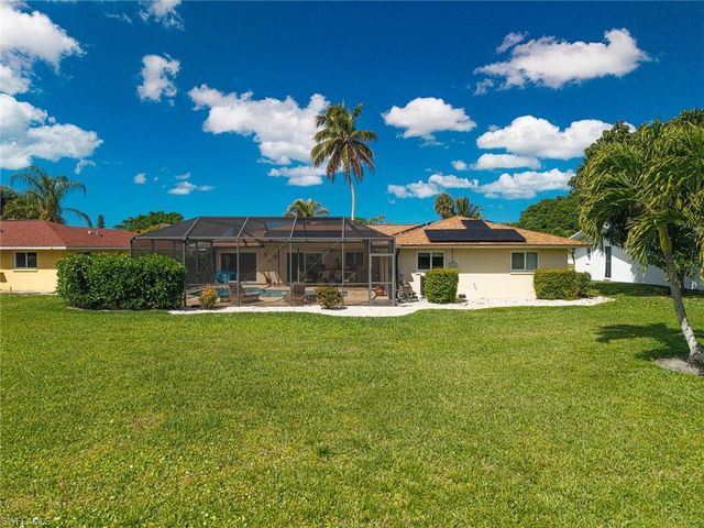 4419 Lakewood BLVD, Naples, FL 34112