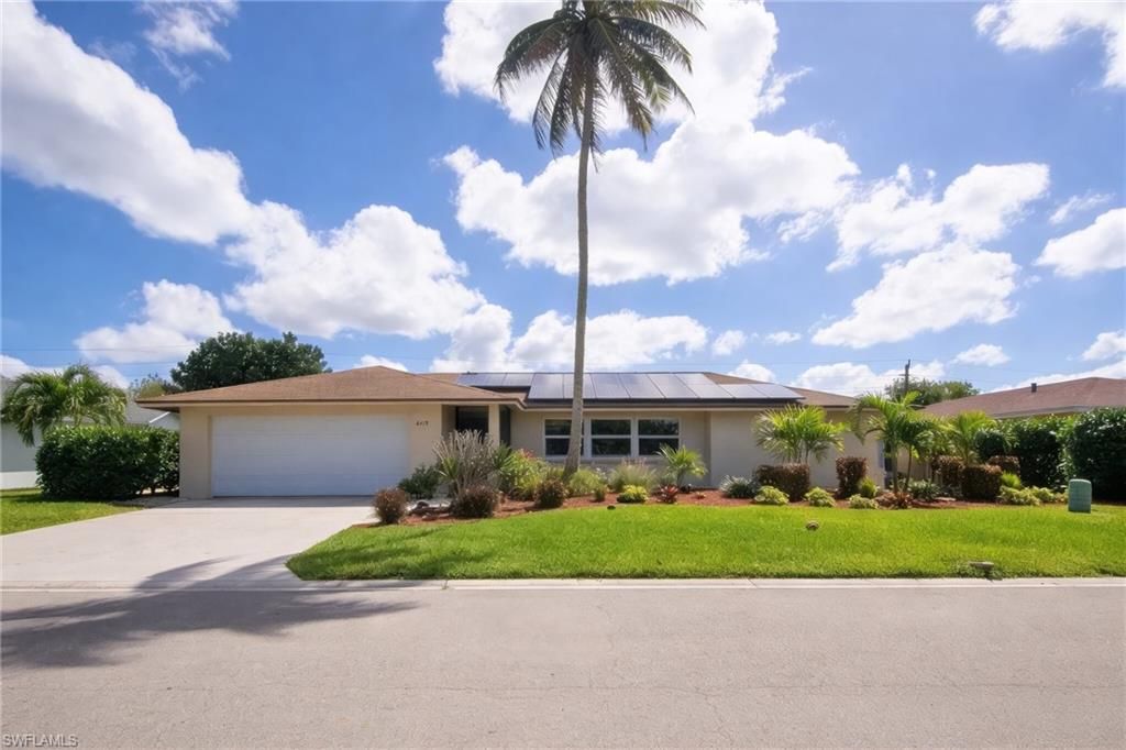4419 Lakewood BLVD, Naples, FL 34112