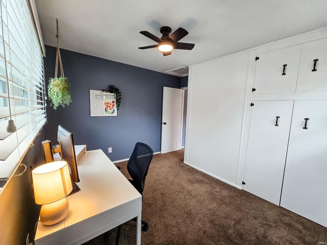 2828 Barnhart Avenue, Fort Wayne, IN 46805