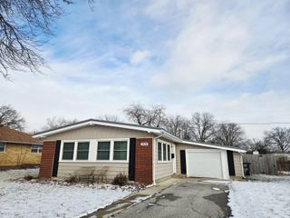 2828 Barnhart Avenue, Fort Wayne, IN 46805