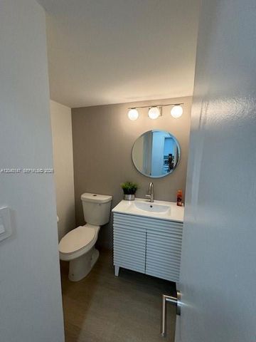8900 Washington Boulevard 304A, Pembroke Pines, FL 33025