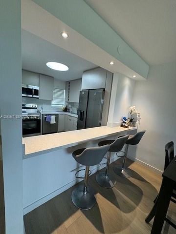 8900 Washington Boulevard 304A, Pembroke Pines, FL 33025