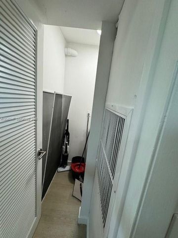 8900 Washington Boulevard 304A, Pembroke Pines, FL 33025