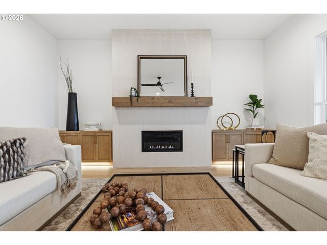 23037 Sw CURRY RIDGE Dr, Sherwood, OR 97140