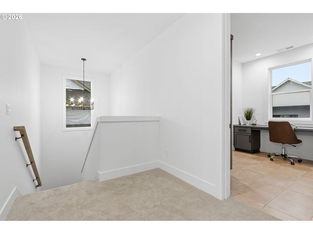 23037 Sw CURRY RIDGE Dr, Sherwood, OR 97140