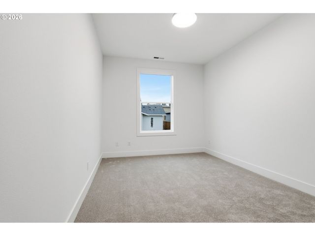 23037 Sw CURRY RIDGE Dr, Sherwood, OR 97140