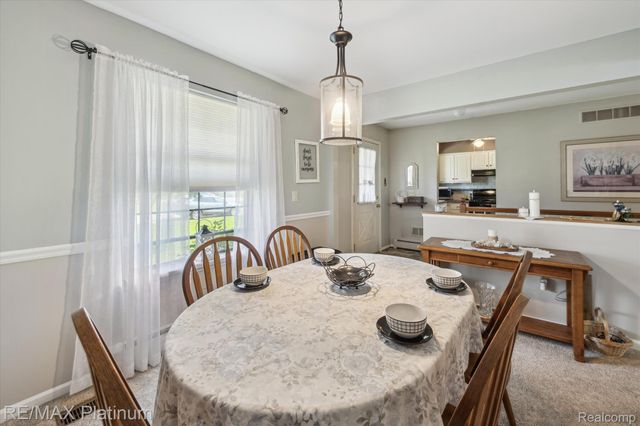 12132 Lexington Drive 2, Green Oak Township, MI 48178