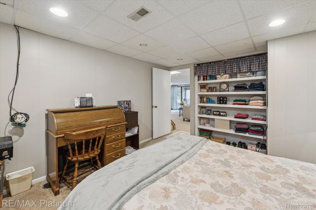 12132 Lexington Drive 2, Green Oak Township, MI 48178