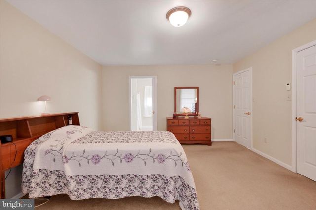 13323 MAUGANSVILLE RD, Hagerstown, MD 21740