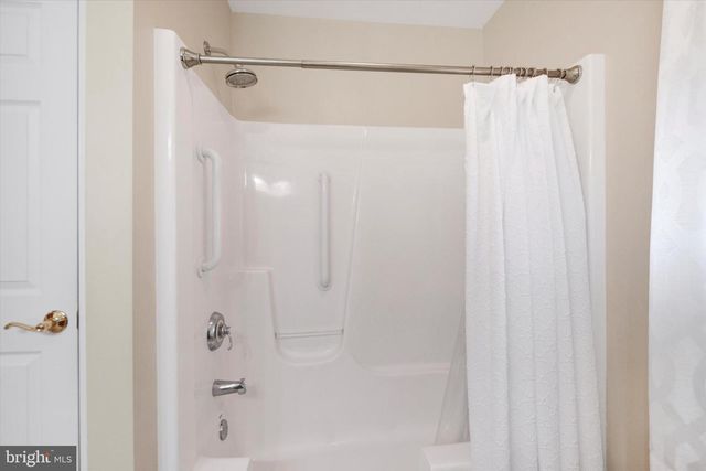 13323 MAUGANSVILLE RD, Hagerstown, MD 21740