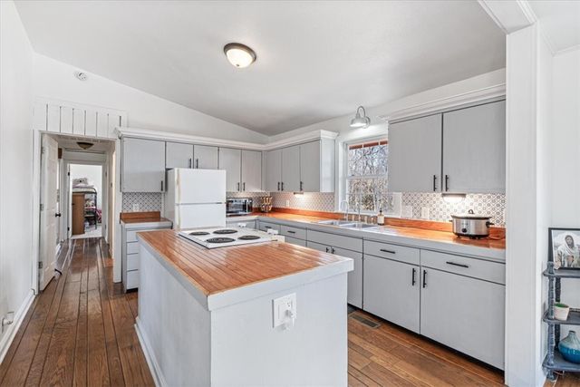 2 Arnold Lane, Bella Vista, AR 72715