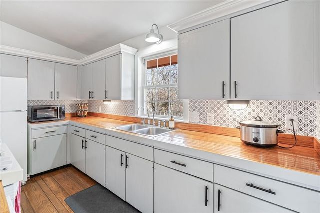 2 Arnold Lane, Bella Vista, AR 72715