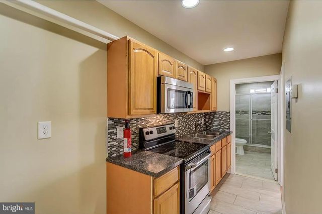 1626 LINDLEY AVE, Philadelphia, PA 19141