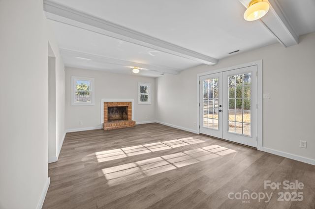 5324 Cheval Place, Charlotte, NC 28205