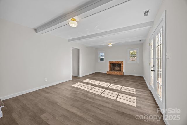 5324 Cheval Place, Charlotte, NC 28205