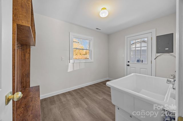 5324 Cheval Place, Charlotte, NC 28205