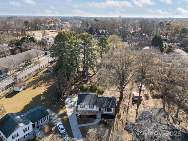 5324 Cheval Place, Charlotte, NC 28205