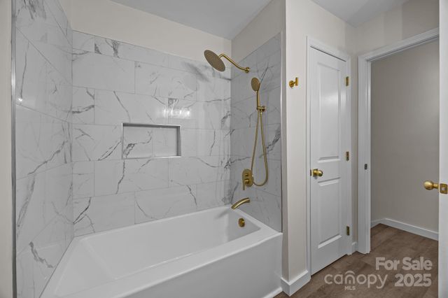 5324 Cheval Place, Charlotte, NC 28205