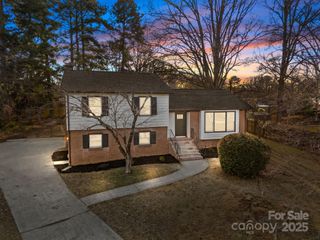 5324 Cheval Place, Charlotte, NC 28205