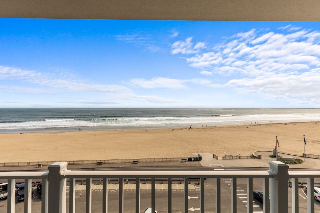 Image 1 of property listing at 315 Ocean Blvd # 602, Hampton, NH 03842