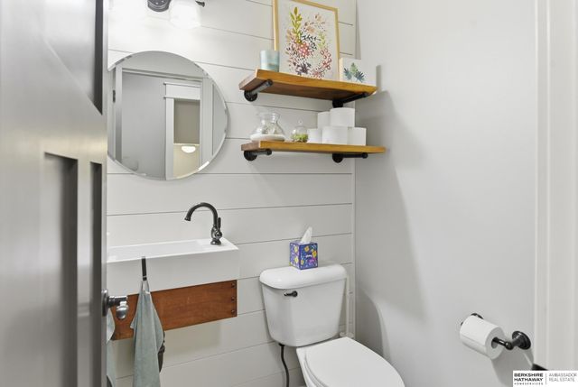 6108 S 176th Street, Omaha, NE 68135