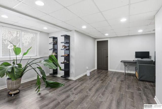 6108 S 176th Street, Omaha, NE 68135