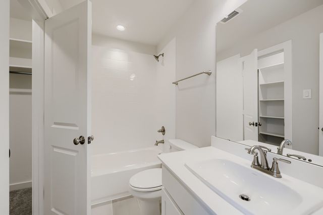 1728 Truro Lane, Fort Worth, TX 76052