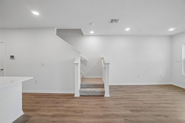 6868 HOLCOMBE DOWN DRIVE, Zephyrhills, FL 33541
