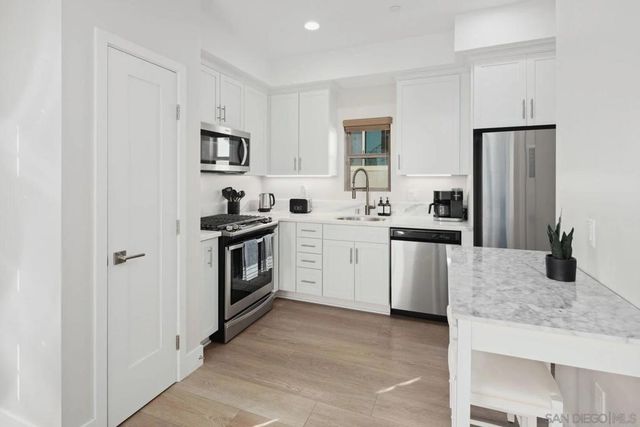 851 53 Sapphire, San Diego, CA 92109