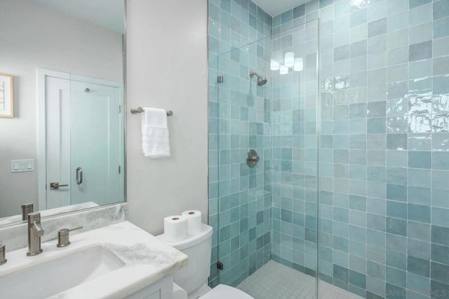 851 53 Sapphire, San Diego, CA 92109
