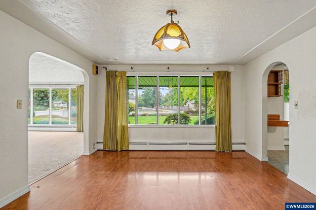 2860 Quinaby Rd NE, Salem, OR 97303