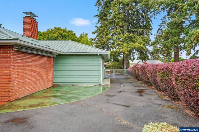 2860 Quinaby Rd NE, Salem, OR 97303