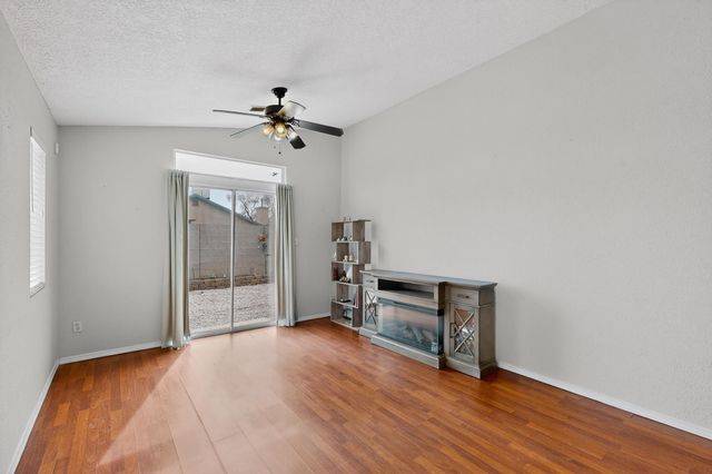 6000 Celestial Avenue NW, Albuquerque, NM 87114