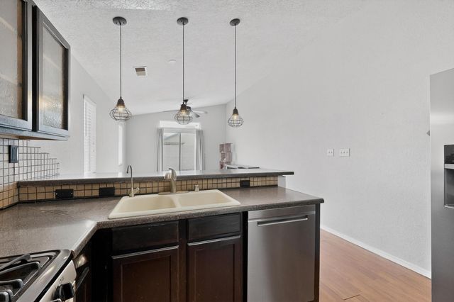 6000 Celestial Avenue NW, Albuquerque, NM 87114