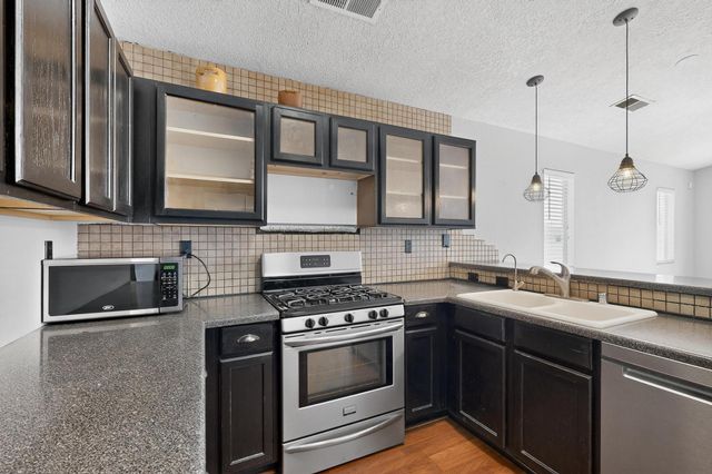 6000 Celestial Avenue NW, Albuquerque, NM 87114