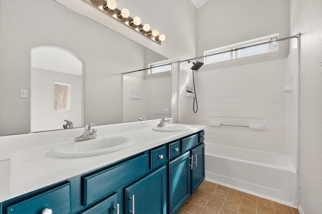 6000 Celestial Avenue NW, Albuquerque, NM 87114