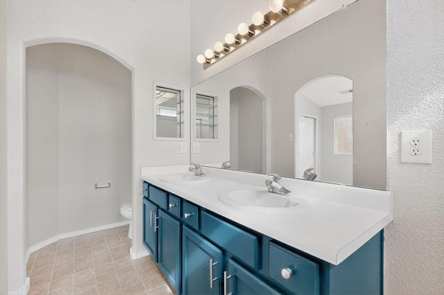 6000 Celestial Avenue NW, Albuquerque, NM 87114